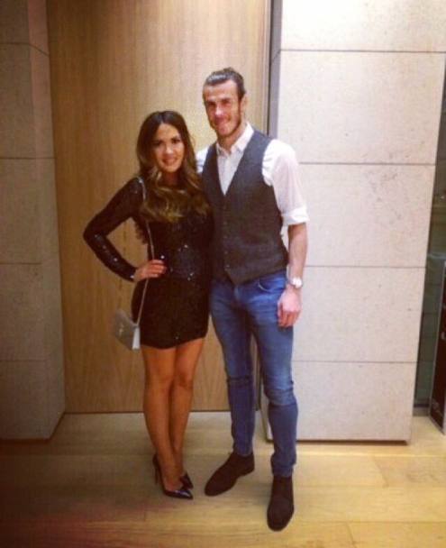 L&#39;asso del Real Madrid Gareth Bale insieme alla fidanzata. Twitter